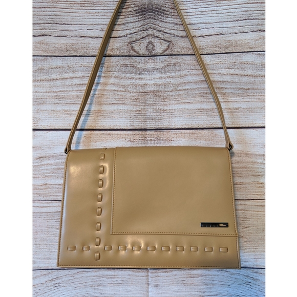 Guess Handbags - Guess Purse